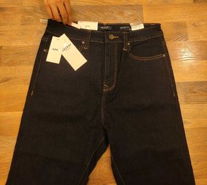 High Rise Skinny Stylish Dark Wash Jeans Woman