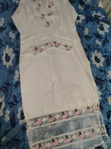 Lace Trim Pakistani Suit