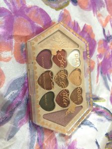 Beauty Kitter Rose Eyeshadow Palette