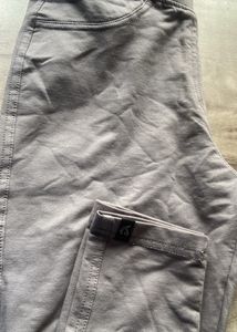 Skinny Jegging Grey