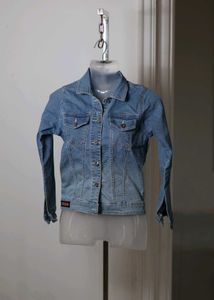 Denim Jacket - Stylish &amp; Versatile