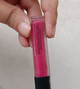 📍 Tiny Fuchsia VeryMiss Liquid Lipstick
