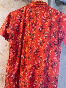 Red Floral Button shirt- Bust- 32/34