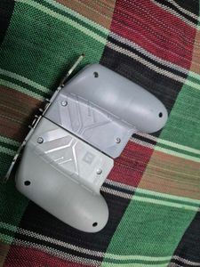 Amkette Evo PUBG Mobile Game Grip Trigger