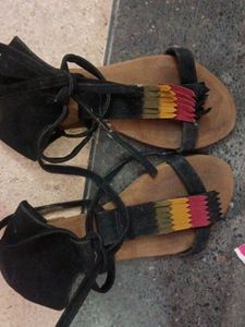 tie-up lace flats