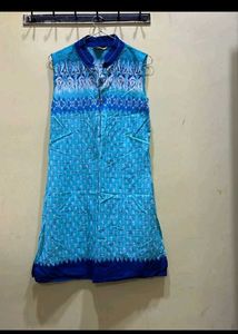 Aurelia Kurta Size M
