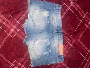 ONLY Torn Hot Shorts