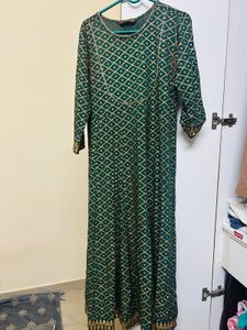 Elegant Green &amp; Gold Kurta