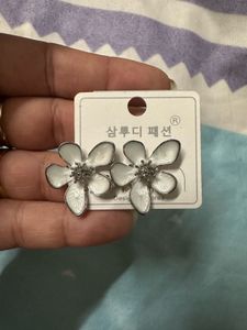 White Flower Earrings