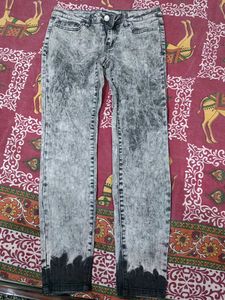 The Jeans Is Not Used