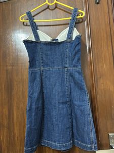 Chic Denim Zipper Dress