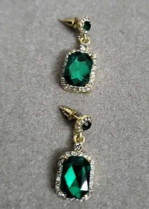 Emerald Green Drop Earrings