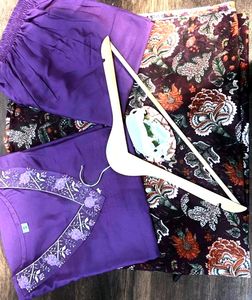 Suit Set Emroidery V Neck