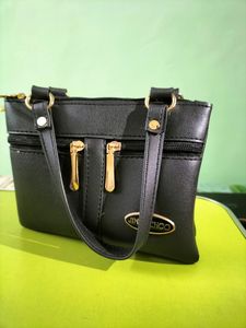 Jimmy Choo first copy Black Purse with sling belt