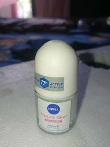 Nivea Natural Glow Deodorant