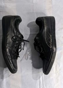 Puma Black Sneakers