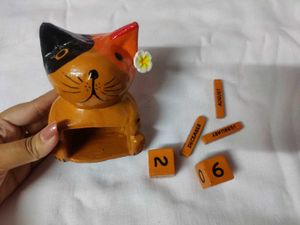 Wooden Cat Perpetual Calendar