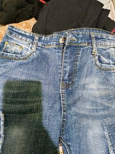 Women Distressed Jeans