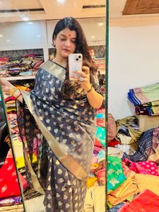 Elegant zari kota soft hand woven Banarasi