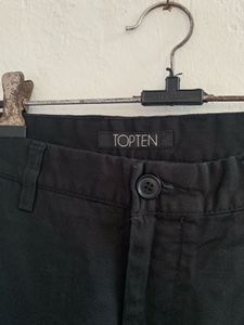 Chinos