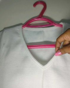 Cute White V-Neck T-Shirt