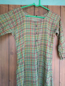 Women Kurta With Bell Sleeves
