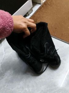 Black Winter Boots
