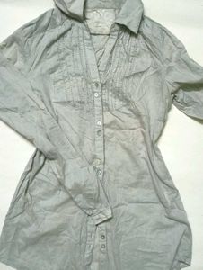 vintage pastel green shirt