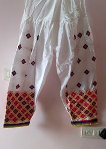 New Unused Rajasthani White Embroidered Kurta Set