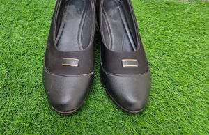 Women Black Formal Shoes