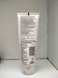 Walnut scrub for Smooth Face 😍