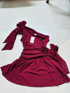 Burgundy One-Shoulder Bow Dress