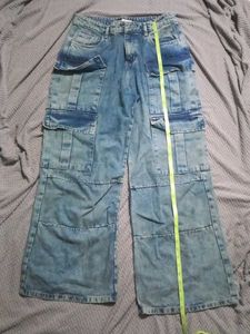 Wide Leg Cargo Jeans
