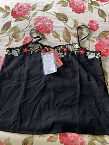 New With Tags Top From Dressberry