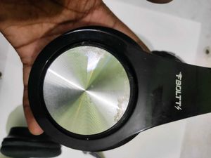 Boat Headphones 2 Pics