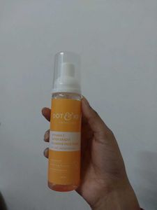 Dot &amp; Key Vitamin C Foaming Facewash