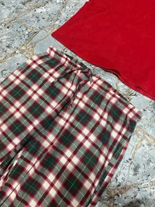 T-shirt And Plaid Pant Set
