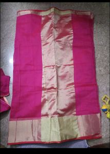 Saree With Streched Blouse