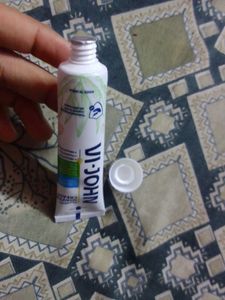 VI-JOHN Shaving Cream New pack