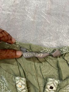 Avasa Kurti