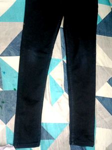Black High-Waisted Jeans