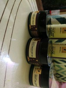 Pilgrim Red Vine Face Care Set