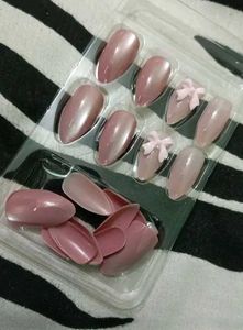 Artificial Press on Nails