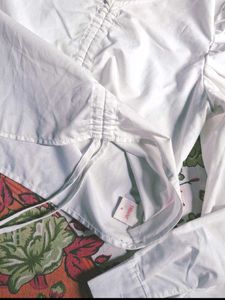 Puff Hand Urbanic Top