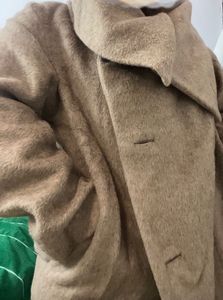 unique fashion inspo coat.