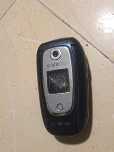 Vintage Samsung Flip Phone