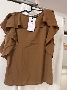 Ruffle top - brand New - size Large