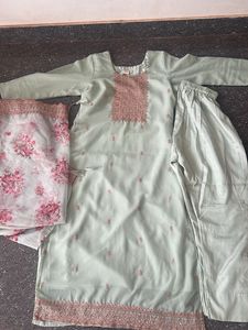 Elegant Kurta Set  M size