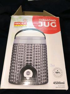 4500ml Water Bottle With Tap