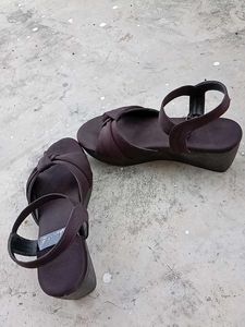 Cute Brown Sandals